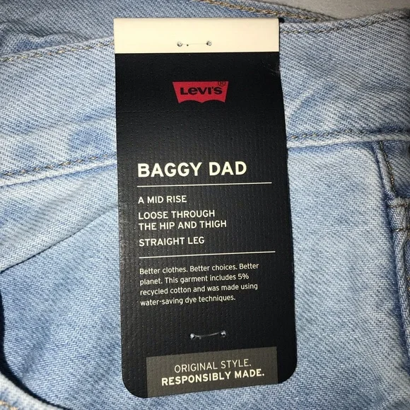 Aritzia Levi’s Baggy Dad Jeans - Picture 9 of 10